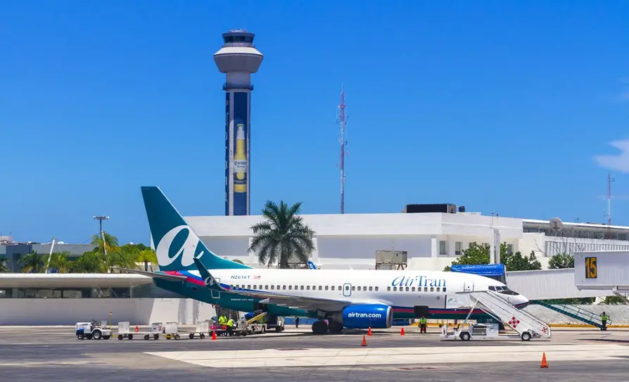 cancun airport